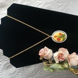 Vintage 60s White Enamel Cameo Acrylic Roses Pendant Necklace